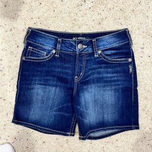 Silver‎ suki mid short jean shorts 29